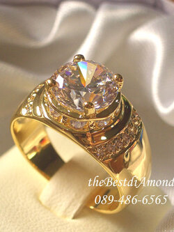 BR808+++แหวนชายเพชร 3.5 กะรัต+++เริ่ด หรู อลังการ มากเหมาะกับเสี่ยๆค่ะ เพชรสวยเหมือนจริง เล่นไฟระยิบระยับเลยค่ะ ใส่แล้วดูดีมากๆสาวๆนิ้วอวบๆก็ใส่สวยค่ะ