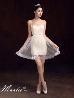 พร้อมส่ง ชุดราตรีสั้น เกาะอก แบบเรียบหรู แต่งผ้าตาข่ายแซมด้วยลูกไม้&คริสตัลช่วงเอว สีครีม Champagne