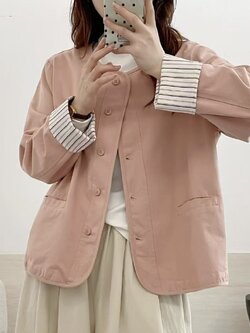 เสื้อคลุมแต่งกระเป๋าทรงเรียบสไตล์มินิมอล