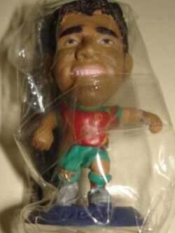 ตุ๊กตาโมเดลนักฟุตบอล เดโก้ ทีมชาติโปรตุเกส โครินเธียน ไมโครสตาร์ - Series 13/2006 Blue Base - MC5531 ใหม่ / DECO PORTUGAL National Football Team Corinthian MicroStars Football Figure - Series 13/2006 Blue Base - MC5531 NEW