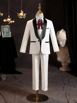 Pre-order ชุดสูทเด็กชาย สีขาว ทักซิโด้ ปกกล้วย