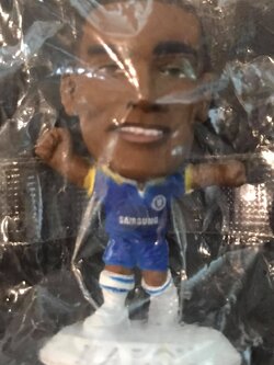 ตุ๊กตาโมเดลนักฟุตบอล ซ.คาลู สโมสรเชลซี โครินเธียน ไมโครสตาร์ - EPL 08/09 Series 17/2008 White Base - MC11697 ใหม่ / S.KALOU CHELSEA Football Club Corinthian MicroStars Football Figure - EPL 08/09 Series 17/2008 White Base - MC11697 NEW