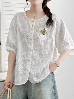 เสื้อผ้าลูกไม้แต่งกระดุมสีแต่งเข็มกลัดดอกไม้