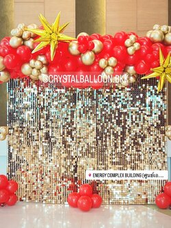 Organic Backdrop เปิดงาน ฉากวิบวับ ขนาด 2.4x2.4 Theme แดง-ทอง พร้อมตกแต่ง สามารถเปลี่ยนสีลูกโป่ง/เปลี่ยนฟอยล์ตกแต่งได้