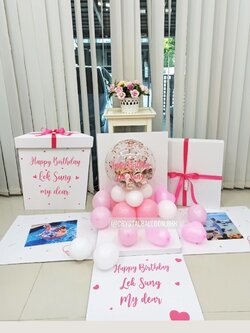 Happy Birthday Surprise Box กล่องเซอร์ไพรส์วันเกิด Bubble ตั้งฐาน สามารถใส่เงินได้ พร้อมตกแต่ง สามารถใส่รูปได้ 2 ใบ สามารถเปลี่ยนสีลูกโป่ง/เปลี่ยนข้อความได้