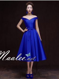 พร้อมเช่า ชุดราตรีสั้น แบบไหล่ปาด อกSweet Heart สไตล์วินเทจผ้าไหมดัชเชส กระโปรงทรงA 5ส่วน แต่งโบว์ ช่วงเอว น้ำเงิน (เชือกผูกหลัง)