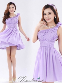 พร้อมส่ง ชุดราตรีสั้น เกาะอก ไหล่เดียว สีม่วง Lavender แต่งดอกไม้ช่วงไหล่