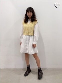 GU On Sale !!! เดรส GU สีขาว มีกางเกงสีครีม ขายเป็นเซตเลย