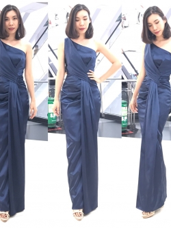 พร้อมเช่า ชุดเดรส เดรสไหล่เดียว แพทเทิร์นเก๋ จับเดรปหน้า สีกรมท่า