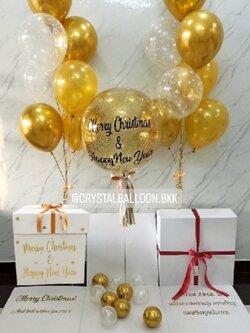 Surprise Box กล่องเซอร์ไพรส์วัน Christmas Bubble ขนาด 24'' Theme สีทอง พร้อมตกแต่ง ช่อลูกโป่ง 7 ลูก 2 ช่อ สามารถใส่รูปได้ 4 รูป สามารถเปลี่ยนสีลูกโป่ง/เปลี่ยนข้อความได้
