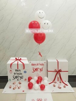 Happy Birthday กล่องเซอร์ไพรส์วันเกิด พร้อมตกเเต่ง ลูกโป่ง 4 ลูก สามารถใส่รูปได้ 2 ใบ สามารถเปลี่ยนสีลูกโป่ง/เปลี่ยนสีข้อความได้