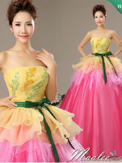 พร้อมเช่า ชุดแฟนซี ชุดราตรียาว แบบเกาะอก กรโปรงผ้าแก้ว สีเหลือง+ชมพู อกแต่งลูกปัดหรู โบว์คาดเอวสีเขียว