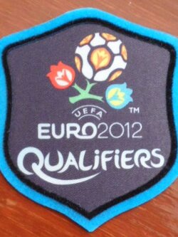 อาร์มสัญลักษณ์ฟุตบอล การแข่งขันฟุตบอลยูโร - EURO 2012 QUALIFIERS PLAYER SIZE ใหม่ / EURO International Football Tournament PLAYER SIZE Football Patch/Badge - EURO 2012 QUALIFIERS NEW