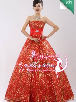 พร้อมเช่า ชุดแฟนซี ชุดราตรียาว เกาะอก สีแดง เนื้อผ้าปักเลื่อมสวย แต่งคริสตัลและโบว์ที่เอว