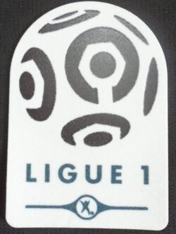 อาร์มสัญลักษณ์ฟุตบอล การแข่งขันฟุตบอลลีก เอิง - LIGUE 1 2009/17 PLAYER SIZE ใหม่ / LIGUE 1 National Football League PLAYER SIZE Football Patch/Badge - LIGUE 1 2009/17 NEW