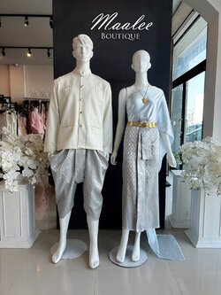 เช่า ชุดไทย ชุดเพื่อนเจ้าสาว ชุดไทยผ้าถุงสีเทาเงิน สไบเรียบ สีฟ้าอ่อน