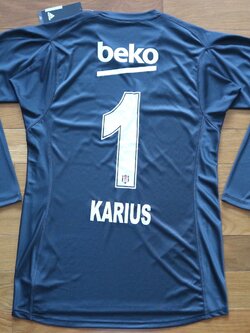 เสื้อฟุตบอล #1 คาริอุส ทีมสโมสรเบซิคตัส เจเค ชุดผู้รักษาประตู 2018/19 ใหม่ M-Size / #1 KARIUS BESIKTAS JK Football Shirt GK Kit 2018/19 Jersey NEW M-Size