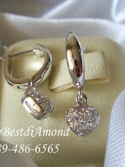 BE330RD===ต่างหูตุ้งติ้งหัวใจจิกไข่ปลา=== น่ารักมากเลยนะคะ ด้านบนเป็นห่วงเรียบๆ มีหัวใจฝังแบบจิกไข่ปลา ห้อยเป็นส่วนของตุ้งติ้ง น่ารักดีค่ะ