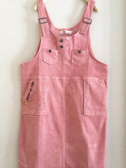 กระโปรงผ้าลูกฟูกปักลาย