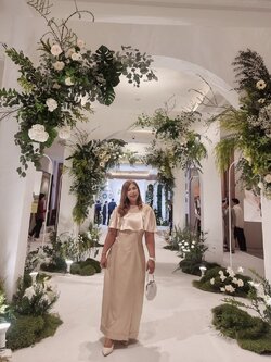 พร้อมเช่า ชุดราตรียาว สีทอง plus size