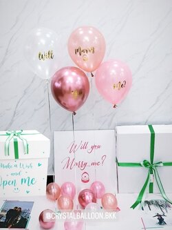 Surprise Box Will You marry Me? กล่องเซอร์ไพรส์ขอแต่งงาน Theme Rose Gold พร้อมตกแต่ง ลูกโป่ง 4 ลูก สามารถใส่รูปได้ 2 รูป สามารถเปลี่ยนสีลูกโป่ง/เปลี่ยนข้อความได้
