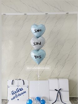 Surprise Box กล่องเซอร์ไพรส์ พร้อม ฟอยล์หัวใจ 18" 3 ชิ้น พร้อมตกเเต่ง สามารถใส่รูปได้ 2 ใบ สามารถเปลี่ยนสีลูกโป่ง/เปลี่ยนข้อความ/เปลี่ยนสีฟอยล์ตกเเต่งได้