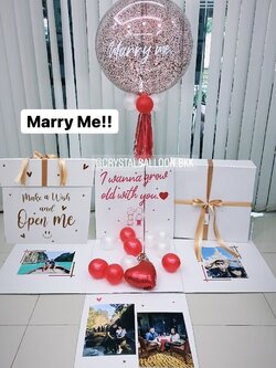 ลูกโป่ง Will You Marry Me? Surprise Box Bubble ขนาด 24" Theme สีแดง พร้อมตกแต่ง สามารถใส่รูปได้ 4 ใบ สามารถเปลี่ยนสีลูกโป่ง/เปลี่ยนข้อความได้