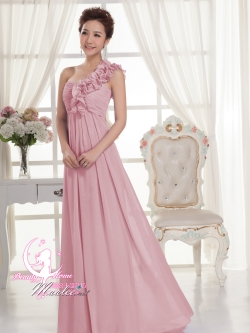 พร้อมเช่า ชุดราตรียาว ไหล่เดียว จับเดรปหน้าอก แต่งระบายช่วงไหล่ สี Nude