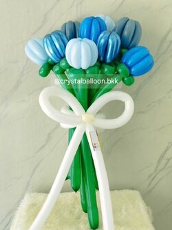 ช่อ Flower Balloon Tulip Big Bouquet ช่อ 9 ดอก โทนสีฟ้า พร้อมตกแต่ง สามารถเปลี่ยนสีลูกโป่งได้