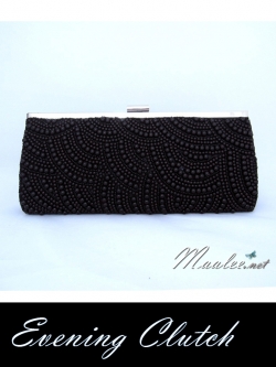 พร้อมส่ง Evening Clutch กระเป๋าออกงาน สีดำ ปักมุกลายโค้ง