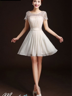 พร้อมเช่า ชุดราตรีสั้น ลูกไม้ กระโปรงผ้าชีฟอง อกจับจีบ เรียบหรู สีครีม Champagne (ซิปหลัง)