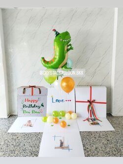 Happy Birthday Surprise Box กล่องเซอร์ไพรส์วันเกิดเด็ก ฟอยล์ไดโนเสาร์ 1 ตัว พร้อมตกแต่ง ลูกโป่ง 5 ลูก,สามารถใส่รูปได้ 3 ใบ สามารถเปลี่ยนสีลูกโป่ง/เปลี่ยนฟอยล์ตกแต่ง/เปลี่ยนข้อความได้