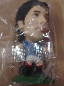 ตุ๊กตาโมเดลนักฟุตบอล ล.อาโมรูโซ่ สโมสรเรนเจอร์ส โครินเธียน ไมโครสตาร์ - Series 1/2001 Green Base - MC007 ใหม่ / L.AMORUSO RANGERS Football Club Corinthian MicroStars Football Figure - Series 1/2001 Green Base - MC007 NEW