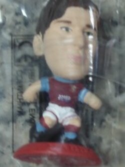 ตุ๊กตาโมเดลนักฟุตบอล ก.แบร์รี่ สโมสรแอสตัน วิลล่า โครินเธียน ไมโครสตาร์ - EPL 07/08 Series 16/2007 Red Base - MC11031 ใหม่ / G.BARRY ASTON VILLA Football Club Corinthian MicroStars Football Figure - EPL 07/08 Series 16/2007 Red Base - MC11031 NEW