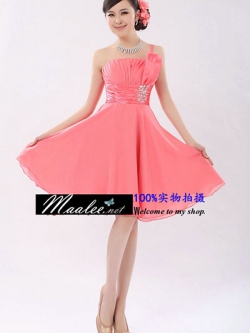 พร้อมเช่า ชุดราตรีสั้น บ่าเฉียง สีชมพูโอโรส จับจีบเก๋ๆที่หน้าอก คาดเอวผ้าซาตินแต่งเลื่อมหรู