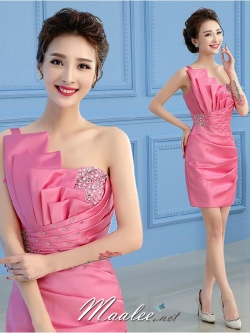 พร้อมเช่า ชุดราตรีสั้น เกาะอก ไหล่เดียว สีชมพู ผ้าซาตินเข้ารูป ปักเลื่อมสวยหรู