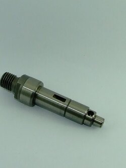 แกนจับใบ หินเจียร Makita มากีต้า 9607NB #H15