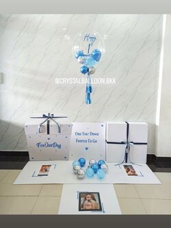 Anniversary Surprised Box กล่องเซอร์ไพรส์วันครบรอบ Bubble USA 24" พร้อมตกแต่ง สามารถใส่รูปได้ 4 ใบ สามารถเปลี่ยนสีลูกโป่ง/เปลี่ยนข้อความได้