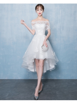 พร้อมเช่า ชุดแต่งงาน มินิมอล ชุดหมั้น ลูกไม้ ทรงปาดไหล่ หน้าสั้น หลังยาว ชุดพรีเวดดิ้ง