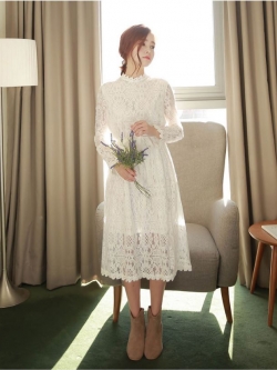 Pre-order เดรสขาว พรีเวดดิ้ง แขนยาว ลูกไม้ สีขาว