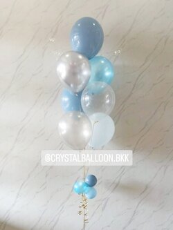 ลูกโป่งแบบช่อ ช่อ 7 ลูก 1 ช่อ พร้อมตกแต่ง สามารถเปลี่ยนสีลูกโป่ง/สามารถติดข้อความบนลูกโป่งได้/เปลี่ยนสีข้อความหรือฟอนต์ได้