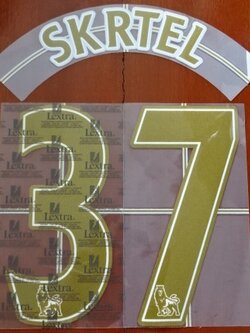 ชุดชื่อและเบอร์ติดเสื้อฟุตบอล #37 สเคอร์เทล สโมสรลิเวอร์พูล (ชุดเยือน EPL 2009/10) PLAYER SIZE ใหม่ / #37 SKRTEL LIVERPOOL Football Club (Away EPL 2009/10) PLAYER SIZE Name and Number Set NEW