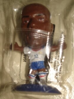 ตุ๊กตาโมเดลนักฟุตบอล ธ.อองรี ทีมชาติฝรั่งเศส โครินเธียน ไมโครสตาร์ - Series 13/2006 Blue Base - MC5755 ใหม่ / T.HENRY FRANCE National Football Team Corinthian MicroStars Football Figure - Series 13/2006 Blue Base - MC5755 NEW