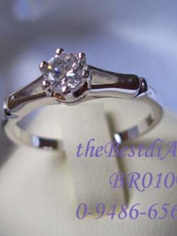 ชื่อสินค้า: ++แหวนเพชรเม็ดเดี่ยว แบบชูหนามเตยคะ น่ารักคะ ใส่ติดนิ้วได้สบายคะ รหัส BR010RD+++