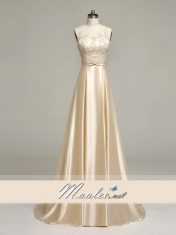 พร้อมเช่า ชุดราตรียาว สีทอง Champagne ปักลูกไม้แต่งเลื่อม ด้านหลังเป็นแบบซีทรู กระโปรงผ้าซาติน ชายยาว