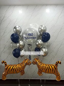 ลูกโป่ง วันเกิด Bubble ขนาด 24" Theme Dark Blue-เงิน พร้อม ช่อลูกโป่ง 7 ลูก 2 ช่อ,ลูกโป่งลายหิน USA 2 ลูก,ลูกโป่งใส ใส่กลิตเตอร์ พร้อมตกแต่ง ฟอยล์เสือใหญ่ 2 ชิ้น สามารถเปลี่ยนสีลูกโป่ง/เปลี่ยนข้อความ/เปลี่ยนขนาด/เปลี่ยนสี-ฟอยล์ตกแต่งได้