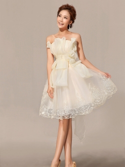 พร้อมเช่า ชุดราตรีสั้น เกาะอก สีครีม Champagne ผ้าแก้วแต่ง Layer กระโปรงลูกไม้