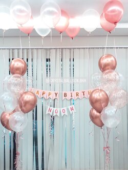 ลูกโป่ง วันเกิด Theme สีโรสโกล ช่อลูกโป่ง ช่อ 9 ลูก 2 ช่อ พร้อม ป้ายธง Happy Birthday,ชื่อเจ้าของวันเกิด 4 ตัวอักษร,ลูกโป่งลอยฝ้า 10 ลูก พร้อมตกแต่ง สามารถเปลี่ยนสีลูกโป่ง/เปลี่ยนชื่อเจ้าของวันเกิดที่ป้ายธงได้