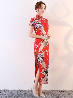 Pre-order กี่เพ้า สีแดง แขนสั้น ลายนกยูง ตัดเย็บอย่างดี