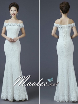 พร้อมส่ง ชุดราตรียาว แบบปาดไหล่เซ็กซี่ เข้ารูป ทรงหางปลา สีขาว ผ้าลูกไม้ แต่งเลื่อมสุดหรู (เชือกผูกหลัง)